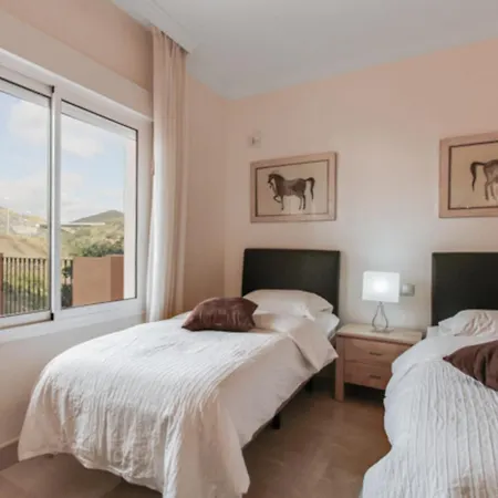 Aloha Hill Club Lluxury 5 Star Golf Near Puerto Banus And