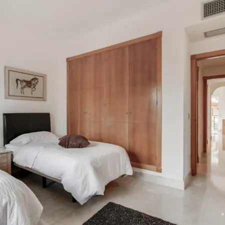 Aloha Hill Club Lluxury 5 Star Golf Near Puerto Banus And شقة